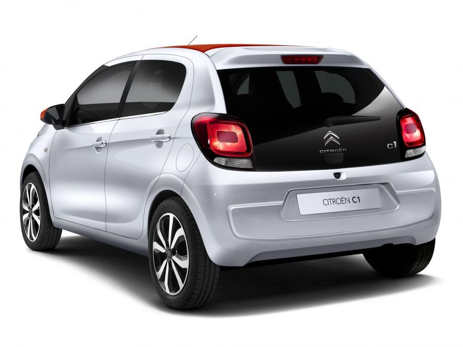  Citroen C1 Airscape 5-Door 2014 года  (фото 7 из 24)